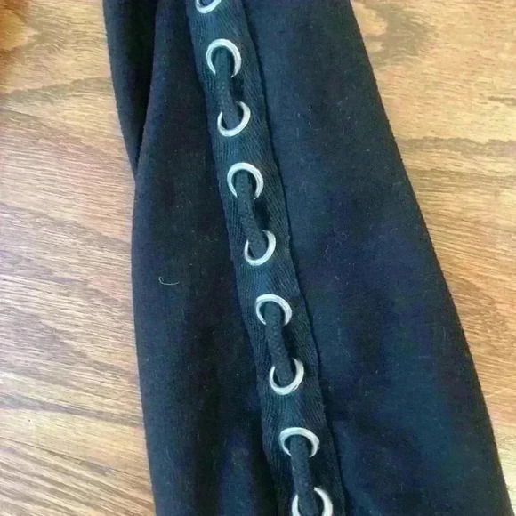 Grommet Laced Cropped Sweatshirt Size Small - Picture 2 of 6